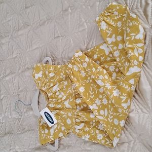 Old Navy floral romper 3-6m baby girls